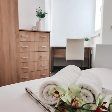 Kino Apartment *